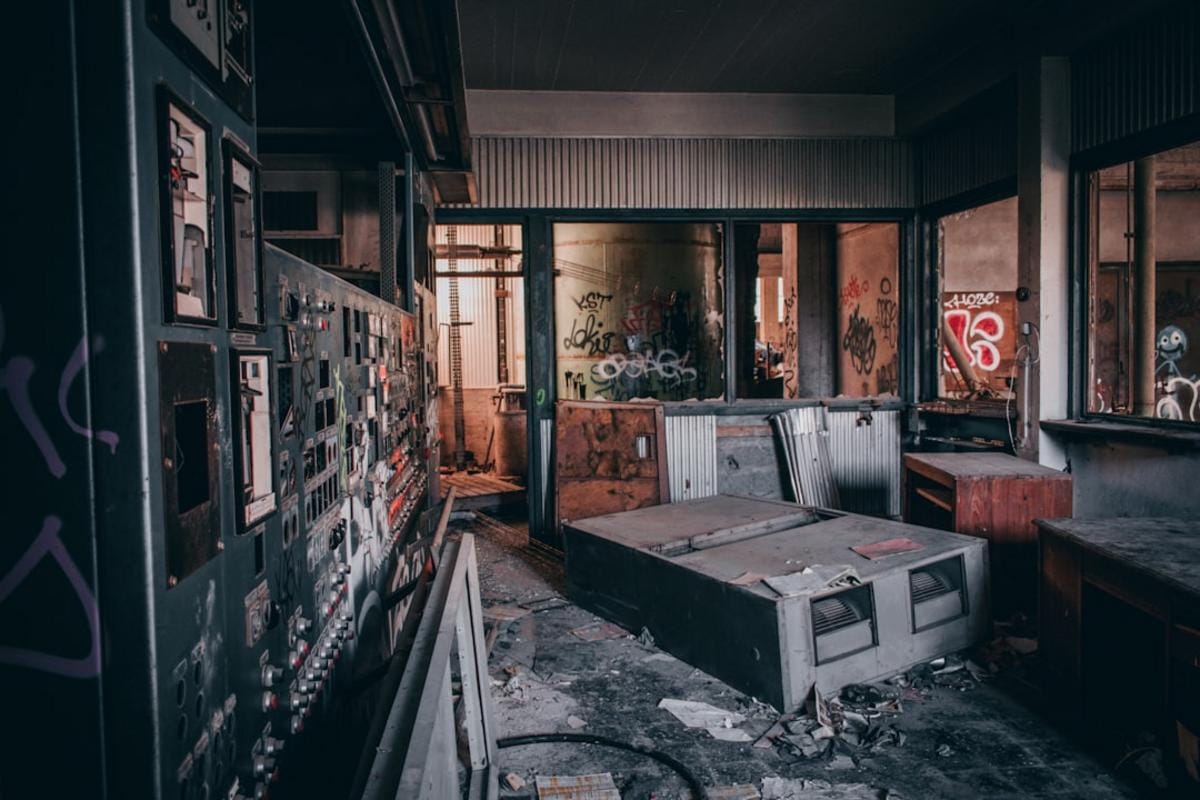 urban exploration A vibrant cityscape with tourists exploring on guided walking tour, historic landmarks, lively streets, and cultural sites